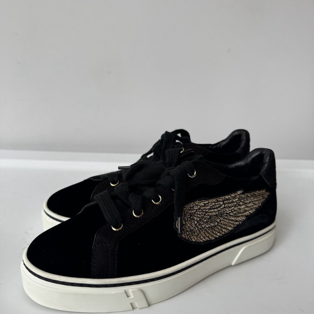 HERMES Black Velvet Goatskin Sneaker Angel
Wings